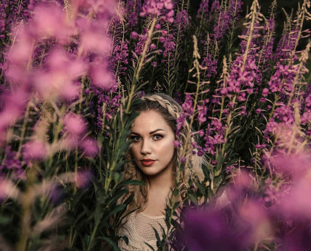 Photo from the article “Frøydis Geithus Pairs Up The Profoto B10 And Infinite Color Panel”